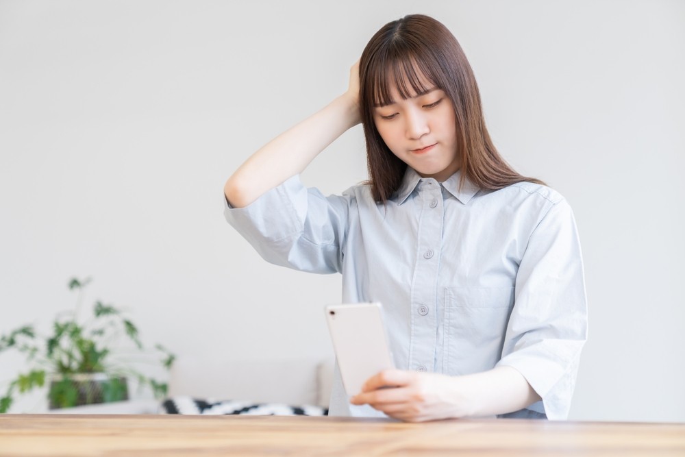 起業時の集客で悩む女性